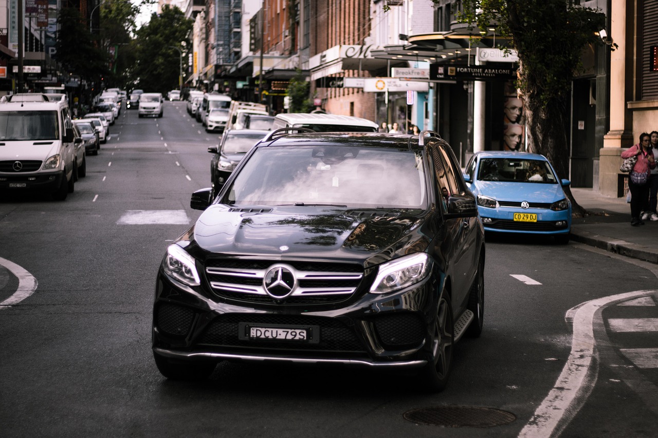 福特2021最新款SUV为Kuga，是一款紧凑型SUV，具备时尚外观和先进科技配置。